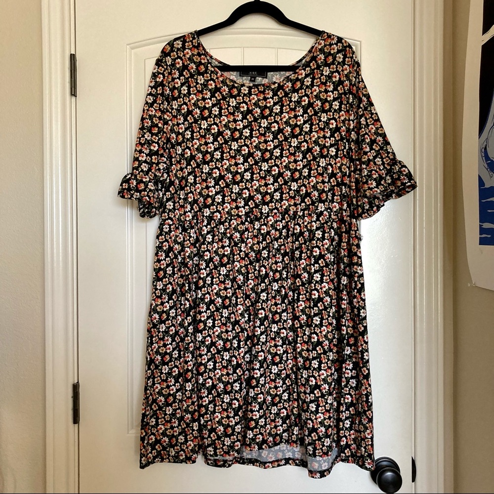 FLORAL Plus Dress